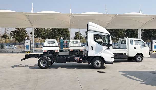 【重卡电动先锋】优越会300-400kW重卡充电桩：亮点与应用典范